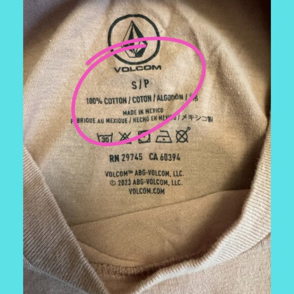 Volcom Ladies Graphic Tee - Size Small - Picture 7 of 7